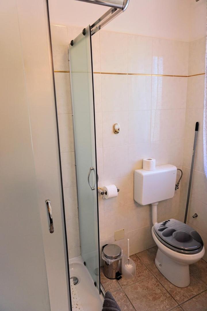 Apartment Stefica Црвени-Врх Экстерьер фото