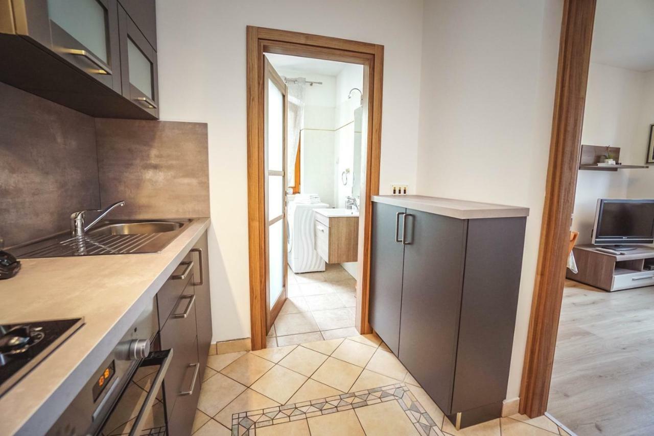 Apartment Stefica Црвени-Врх Экстерьер фото